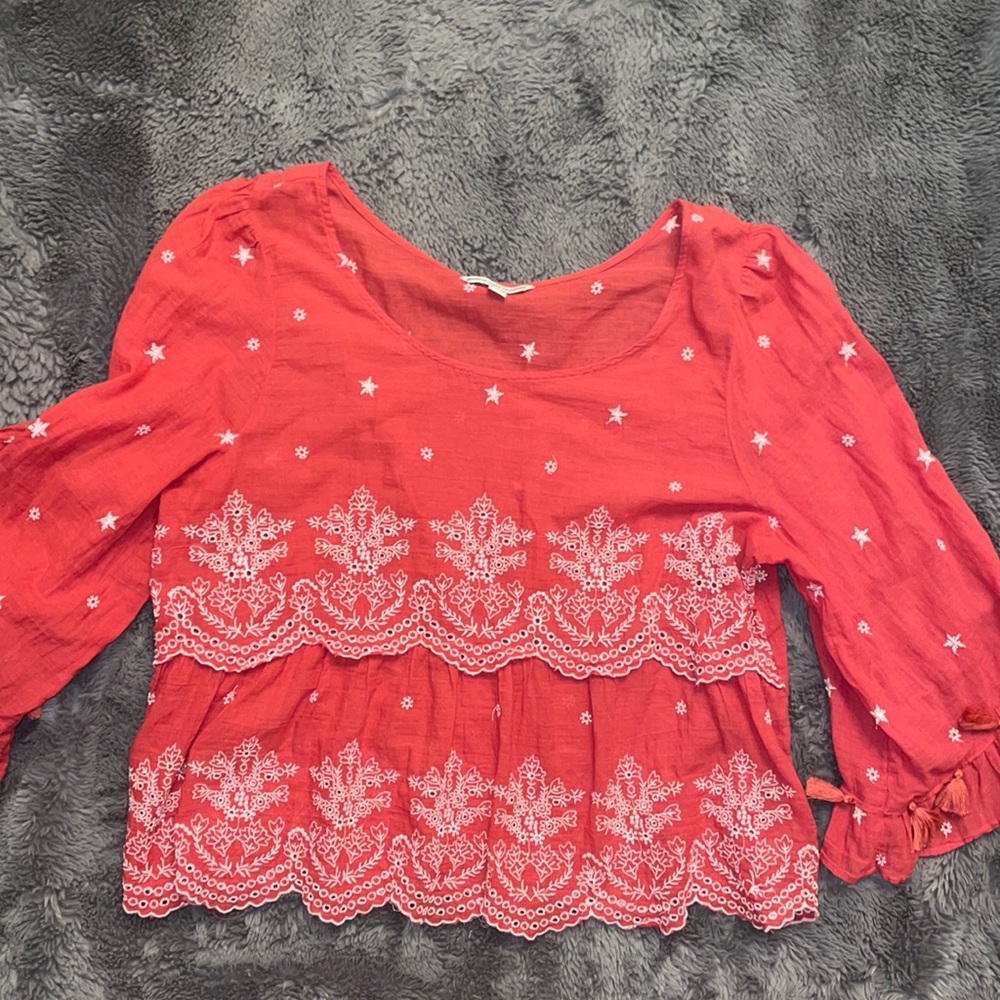 NWOT American Eagle outfitters embroidered pink top with tassels xl